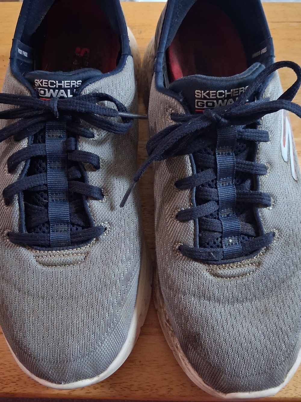 Skechers Shoes Men's Slip ins Comfort Go Walk Gray Extra Wide * Staining